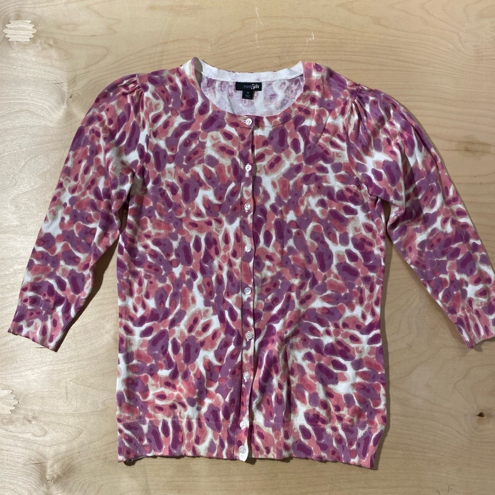 East 5th Pink and White Floral Cardigan Medium (QK)